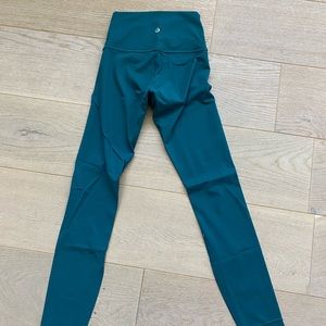 Lululemon Size 2 teal full length leggings